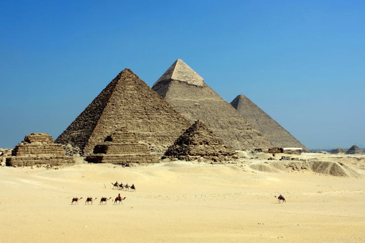 Il ritrovamento vicino le piramidi