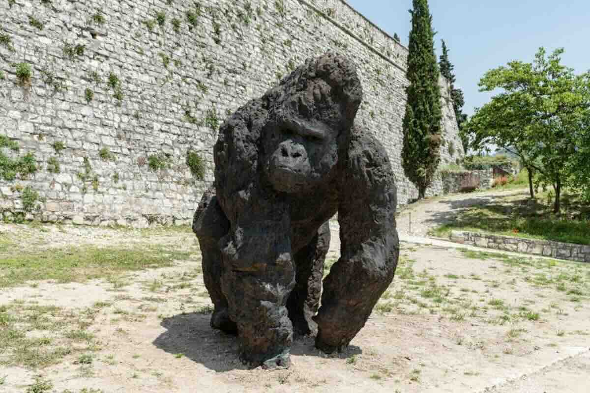 gorilla di Davide Rivalta