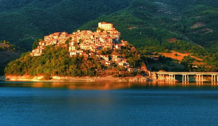 Lago del Turano