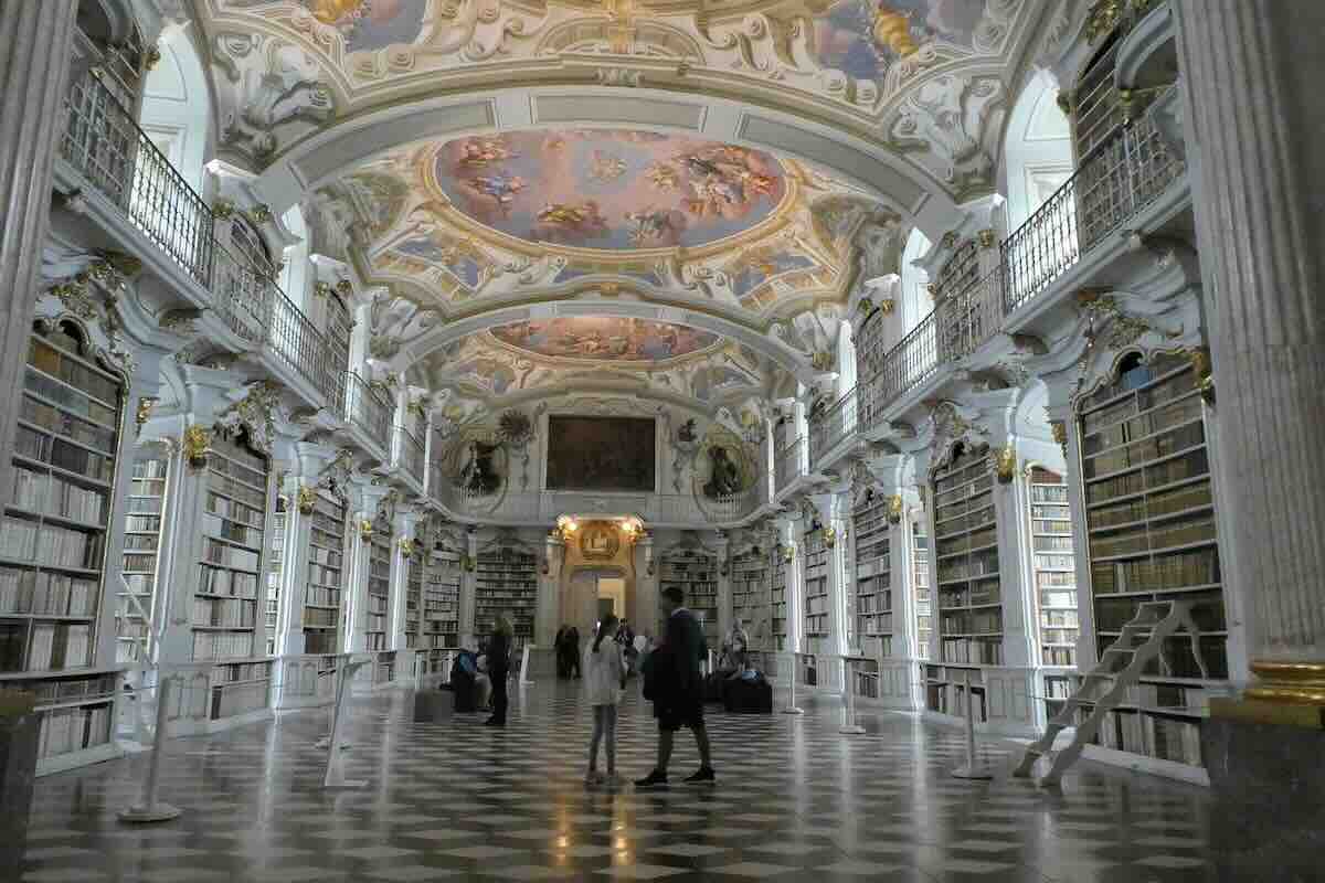 Libreria della Bella e la Bestia