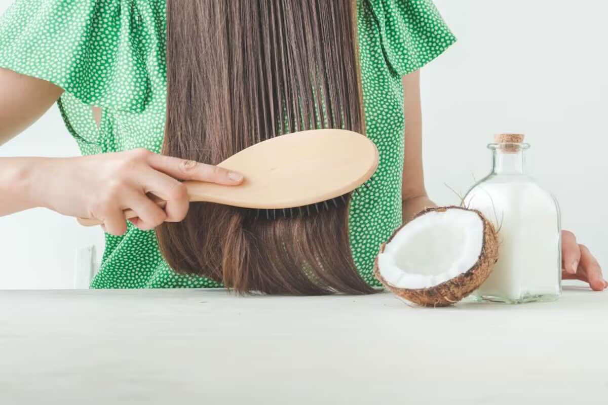 olio di cocco sui capelli