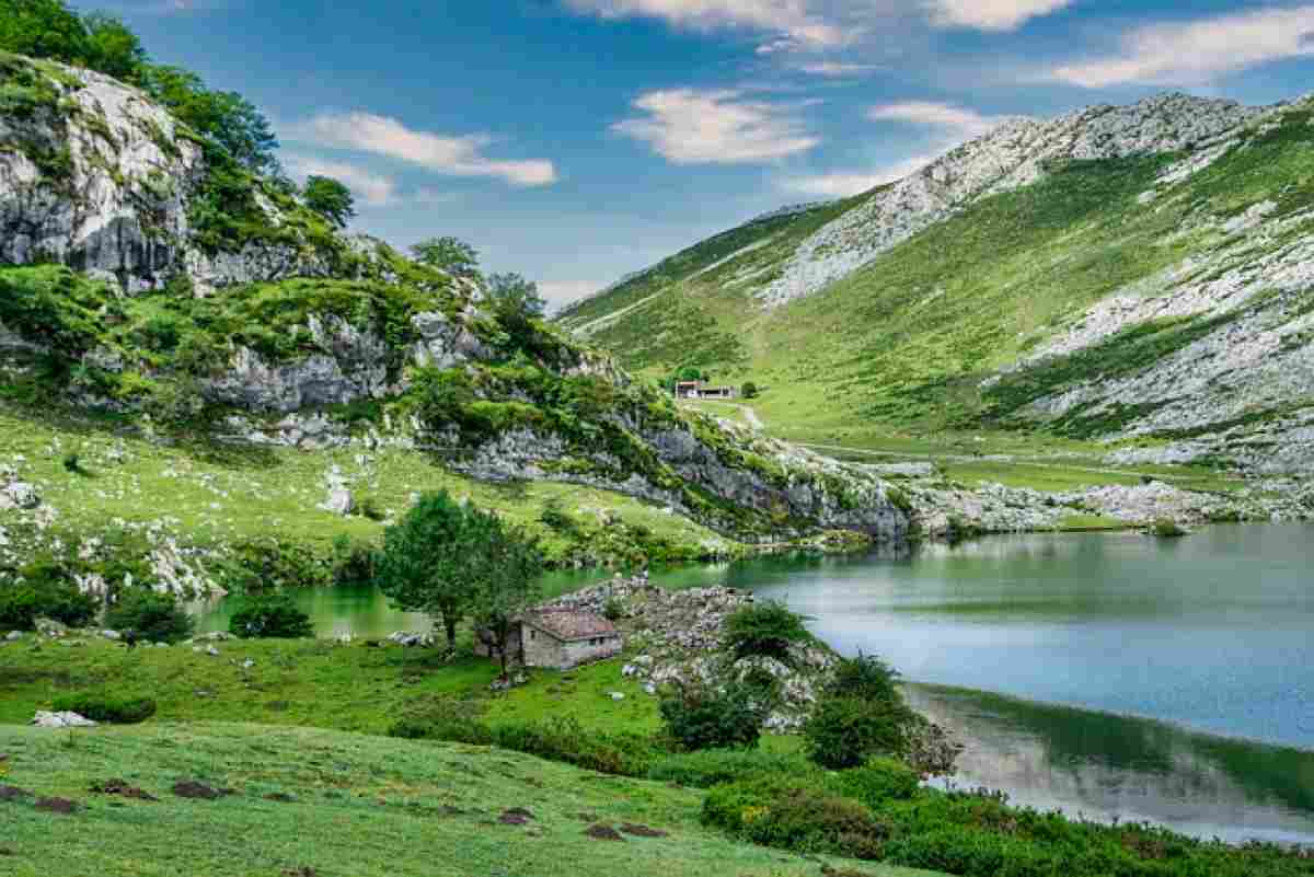 Specchio d'acqua incontaminato