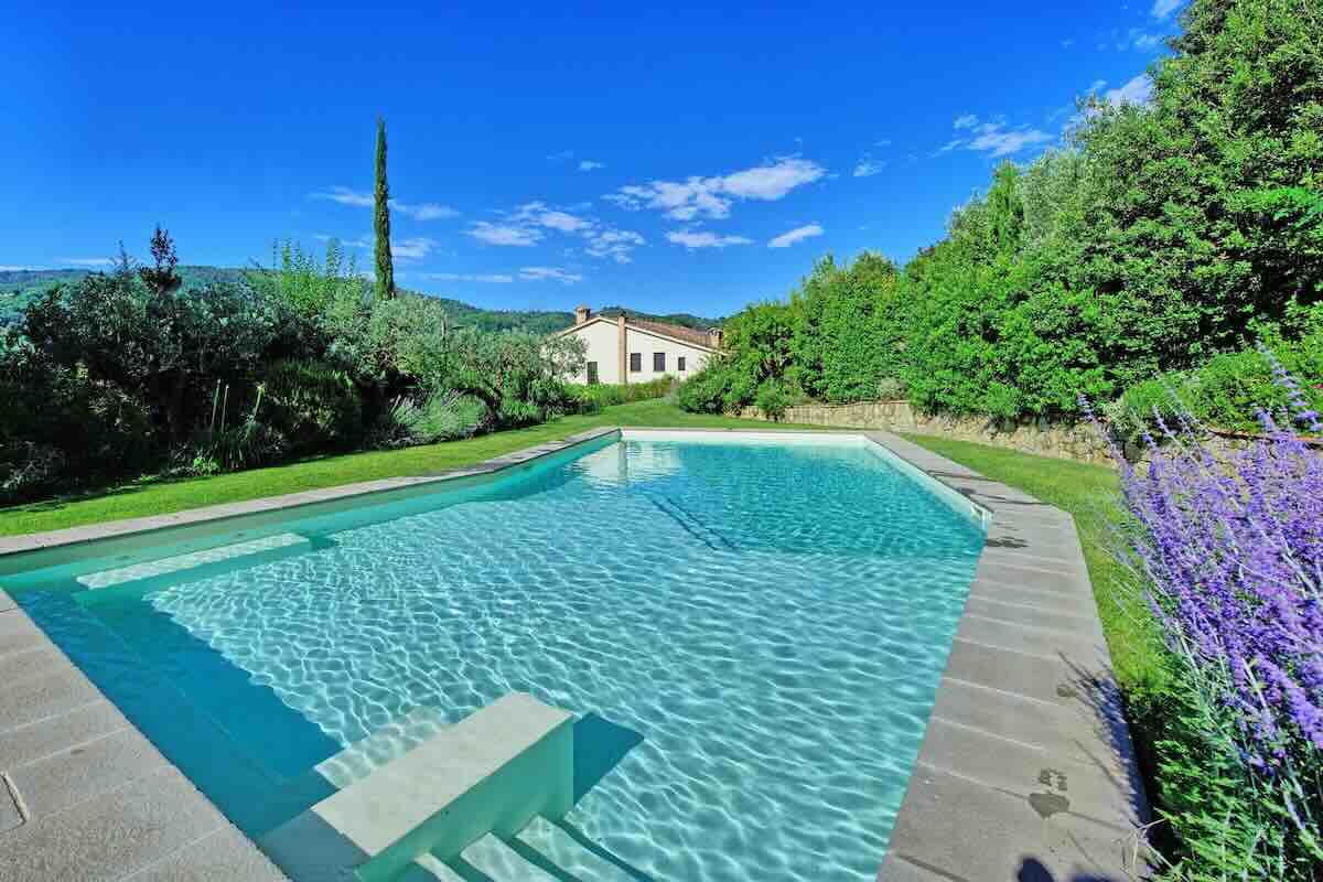 villa con piscina in Toscana