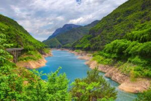 Grande sorpresa nel lago italiano