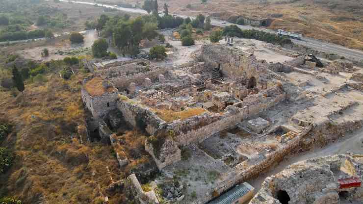 Città con resti romani