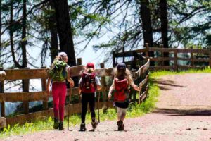 Trekking in montagna con i bambini